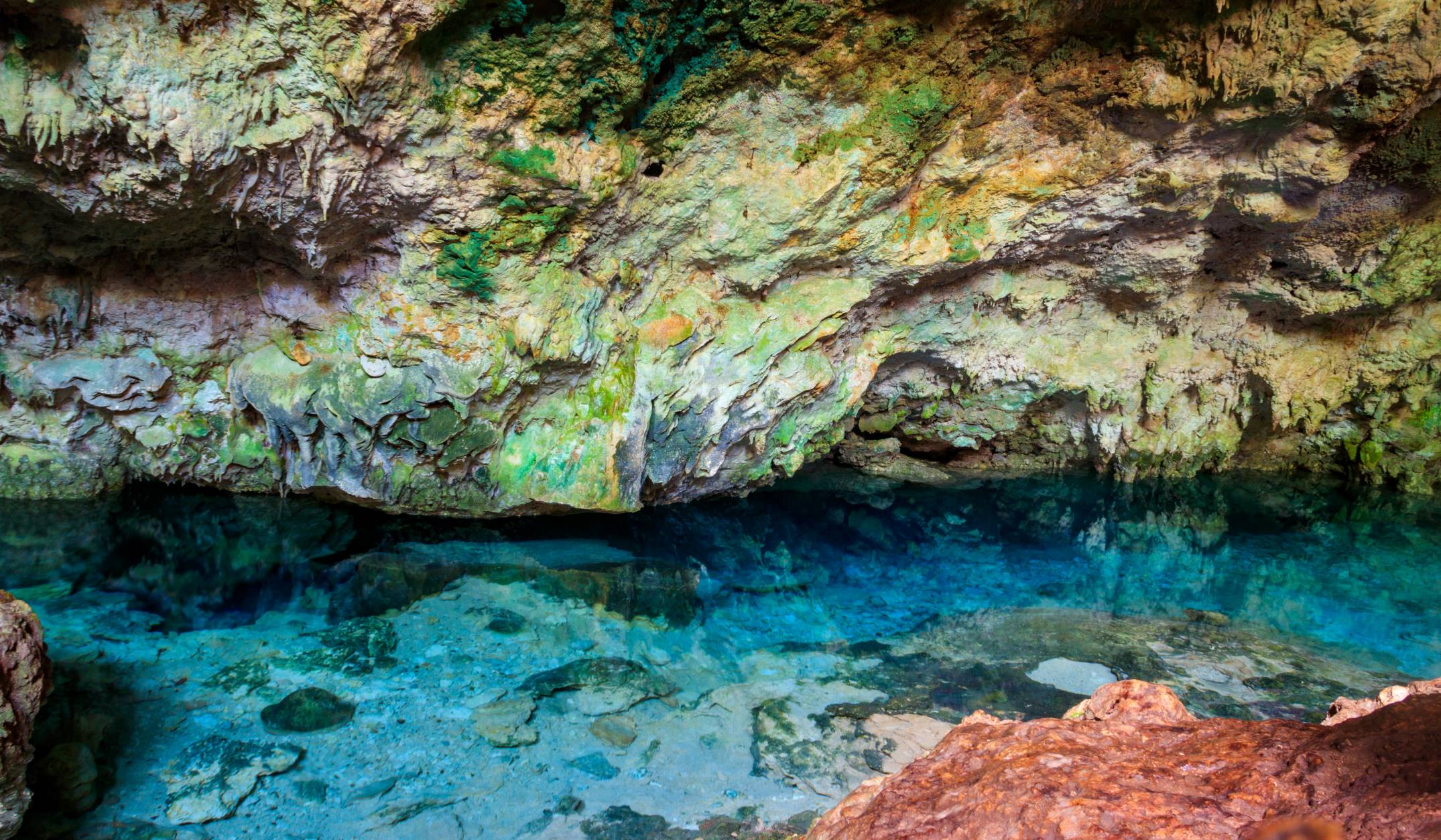kuza-cave-28229.jpg